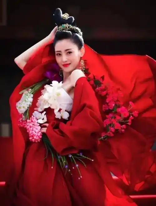 张天爱年龄成谜,个人资料替她逐步实现逆生长_姐姐_减肥_身材