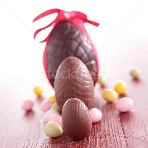 巧克力    鸡蛋    孩子    鸡蛋    糖果    甜点 / chocolate egs