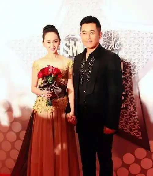 原创原创50岁王志飞老来得女放弃小16岁张歆艺3天闪婚小15岁张定涵