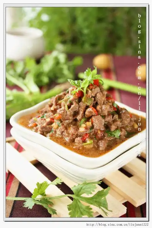 精明主妇必会的21道下饭菜(干煸牛肉丝)