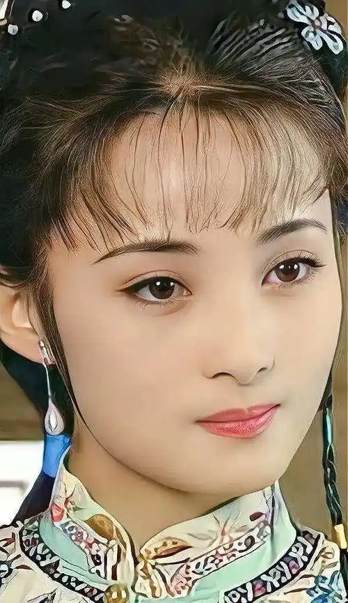 蒋勤勤"人间水灵"时尚湿身照,女神年轻时有多美?