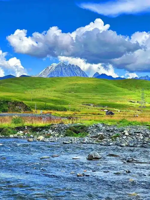 旅游四川·甘孜 | 雪山脚下姑弄村!高山草甸景观