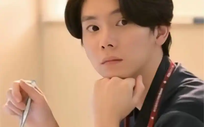 【杨宇腾】祈愿病历表 | 拍戏没有老林陪在身边的yu 安静的让人心疼