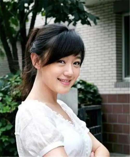 粉红女郎》主演的变化:17年过去,有人成中戏老师有人皈依佛门|薛佳凝