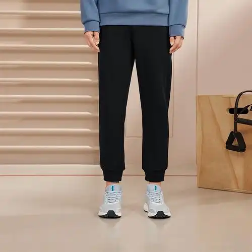 女式宽松运动裤舒适与时尚的完美融合