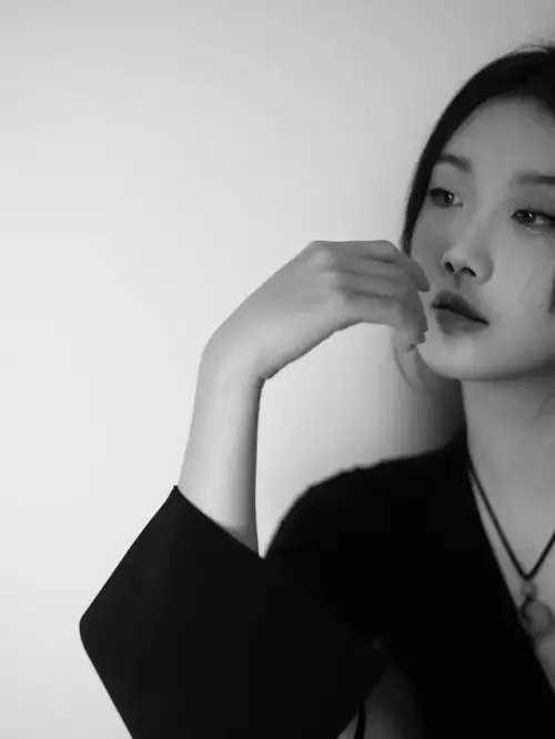 黑白情绪写真高级惊艳我的从来不是照片