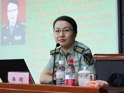 火箭军女神李莉靠经验找出美隐形战机让美军憎恨