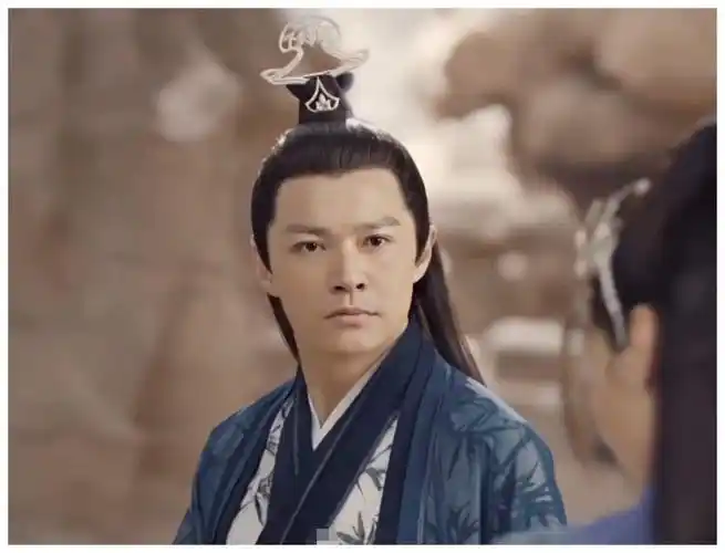 奔着任嘉伦追与君初相识却被剧中的70后大叔给帅到了