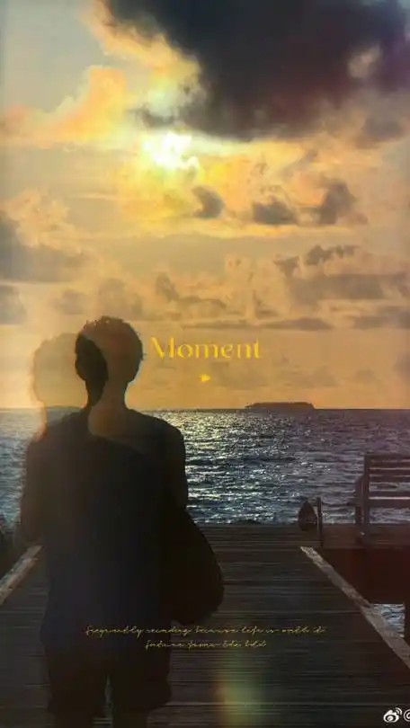 吴磊又打网球了##吴磊海边假日随拍