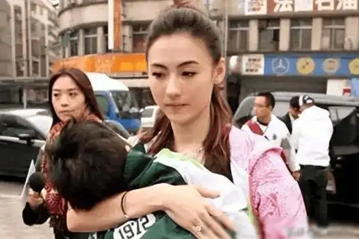 张柏芝惊喜传好消息,谢霆锋更是激动不已