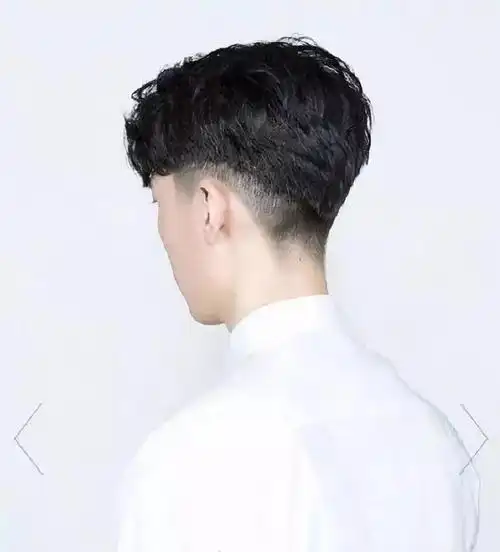 男生发型慢慢变帅的全过程 — 3.7分发型_头发