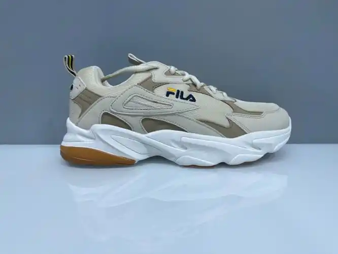 fila超轻跑步鞋男款