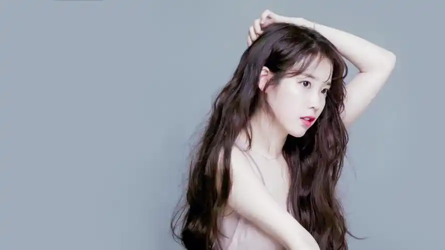 iu 李知恩 李智恩 cr:李知恩iu爱荔枝