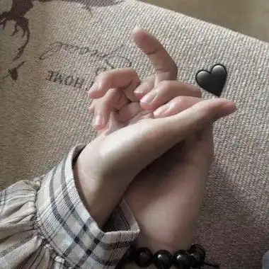 牵手情侣头像男女一对