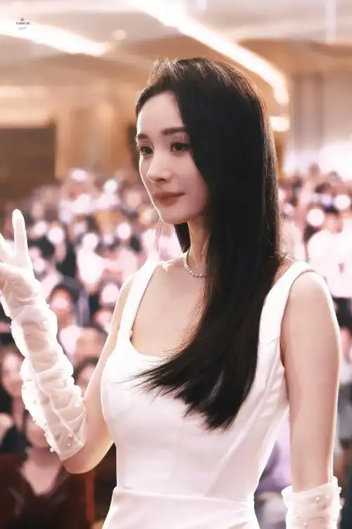 深圳力士活动part3"光都偏爱你"@杨幂#今日星拍放送