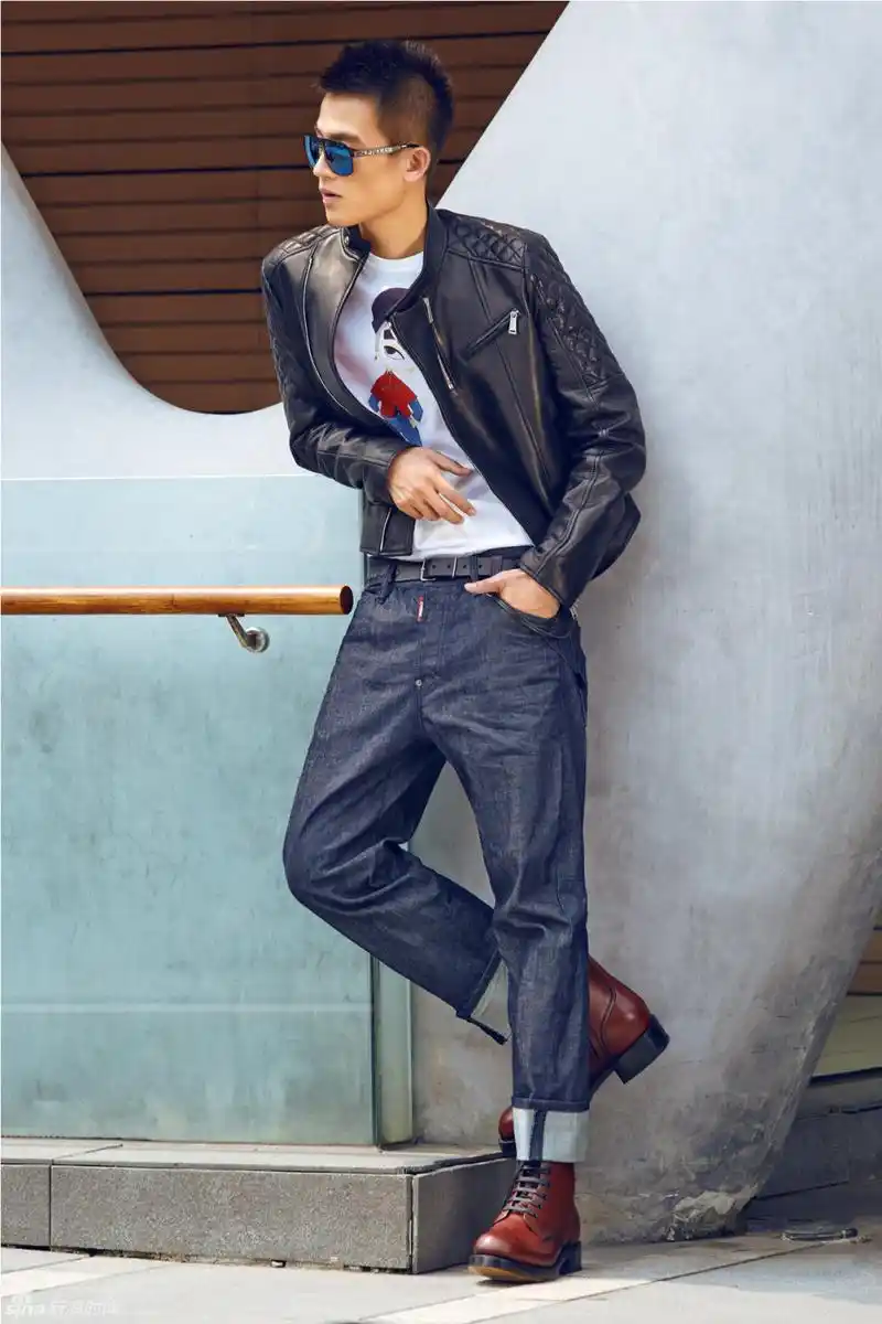 欧豪最新街拍大片 多样造型诠释百变型男魅力