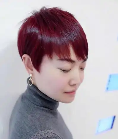 女生超短锅盖头发型图片