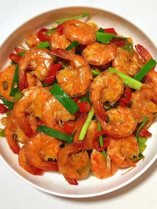 香辣虾锅(爆炒香辣虾的做法)-项目加盟网