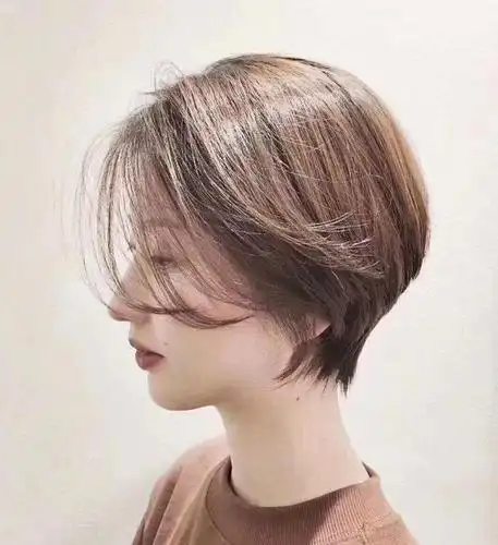 短发