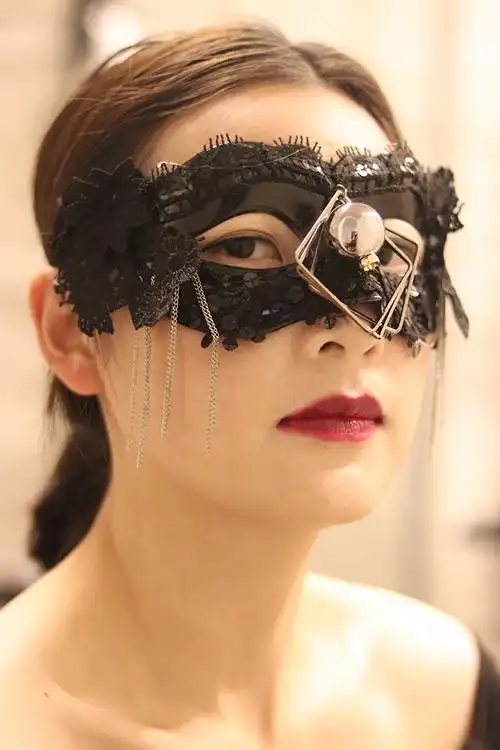 万圣节圣诞节日节庆表演美女女款假面舞会派对面具歌手蒙面黑色潮 c款