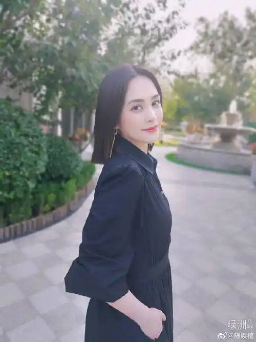 阿娇高中校服照