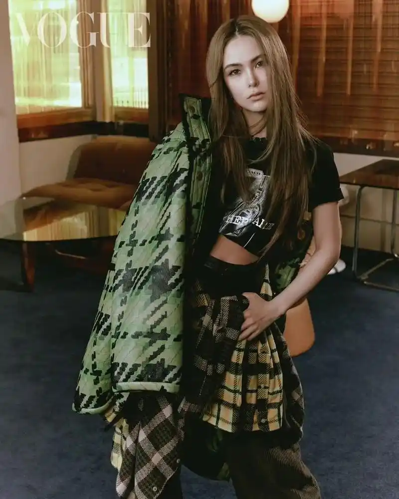 昆凌最新写真 - 抖音