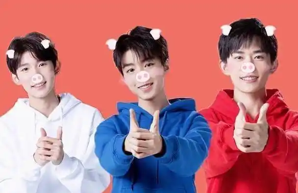 实力派男演员王俊凯和王源为易烊千玺新戏《长津湖》应援_组合_经典