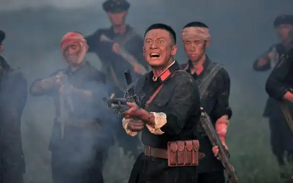 湖北卫视开启"十月红色季" 《战将》铮铮铁血铸中国军魂 - 电视