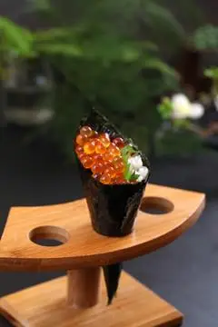 三文鱼籽手卷图片