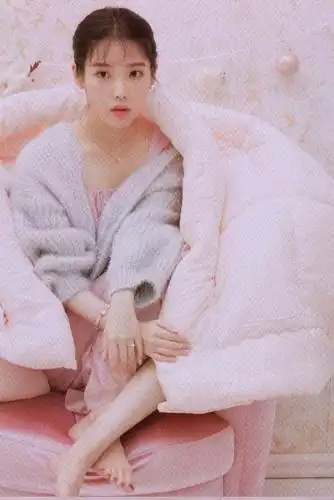 韩星iu大片曝光,造型概念来源"环保",气场"爆棚"又美又灵