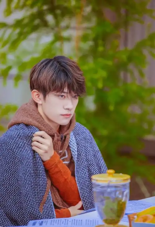 易烊千玺 - 堆糖,美图壁纸兴趣社区