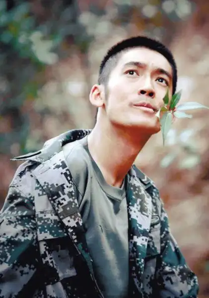 张博:与江珊的姐弟恋不属实