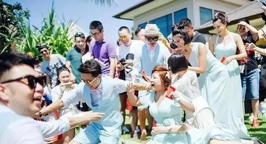 "冻龄女神"柳岩,身材太好带来福与祸,情路坎坷43岁仍无人敢娶|谢楠