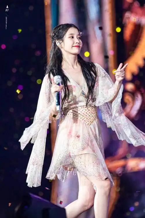 iu2022thegoldenhour蚕室演唱会