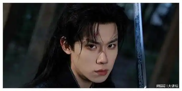 这难道是方一凡打破校园形象迸发全新魅力