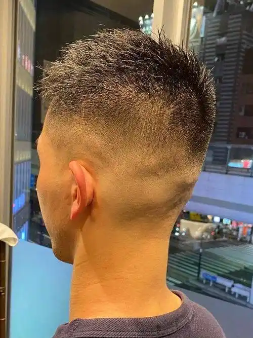 头发粗硬男士发型这样剪就对了帅气时尚真精神