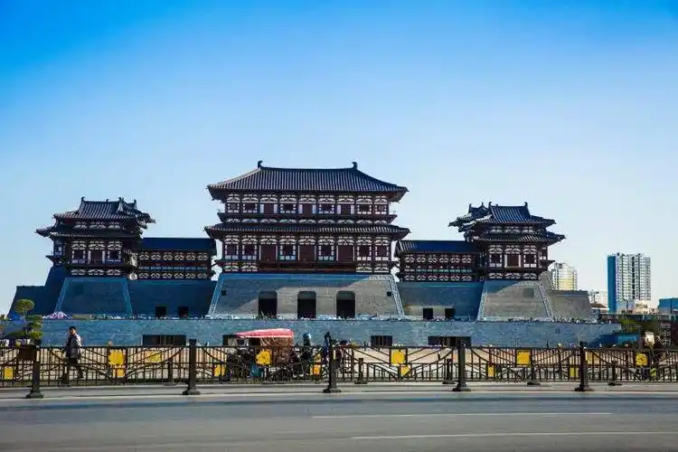 对洛阳人,城市感觉良好,景区门票太贵.