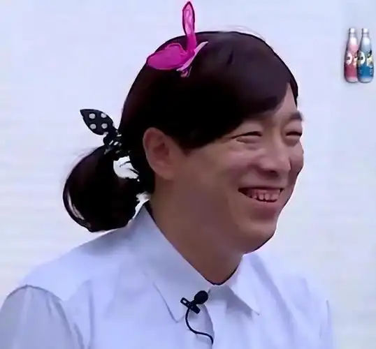 18岁黄渤扛了,18岁张卫健也扛了,看了18岁的雷佳音我扛不住了