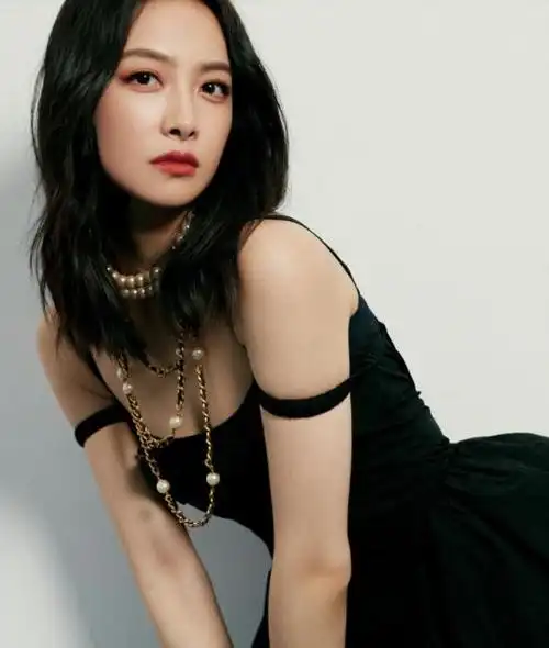 宋茜和李易峰同台过.