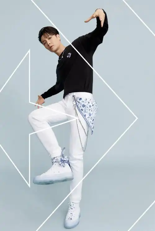 converse x 张艺兴联名系列11月7日在天环converse门店