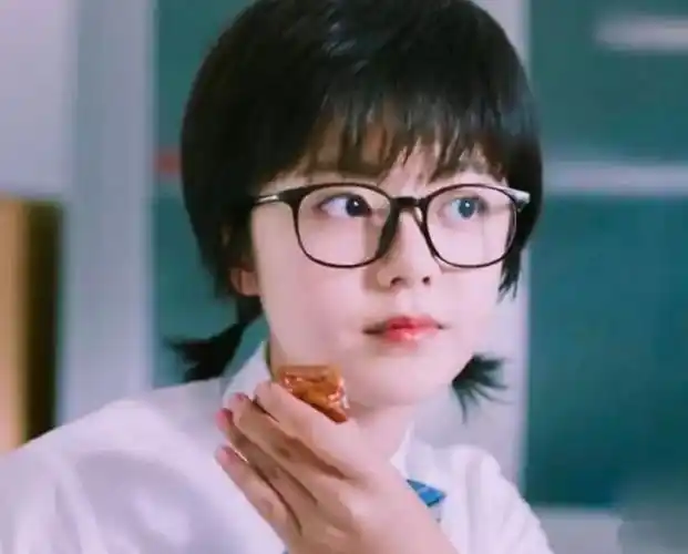 林妙妙真的是一个很可爱的女孩子,虽然更多的时候