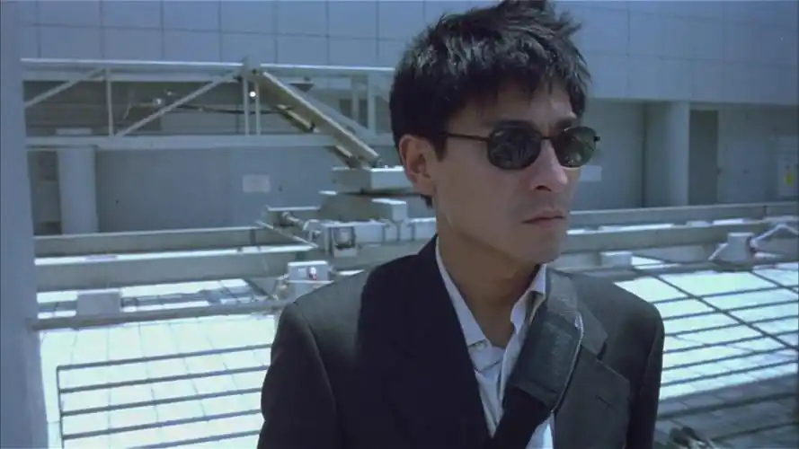 刘德华演艺事业的分水岭:《龙在江湖》