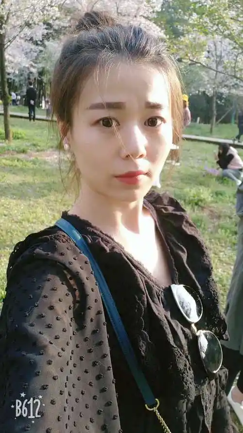 34岁离异女征婚照片(id:1391459)_湖北武汉征婚交友_我主良缘网