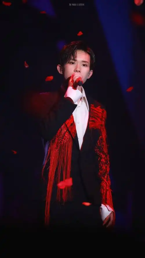 易烊千玺 #tfboys 十八岁成人礼生日会 高清 帅气