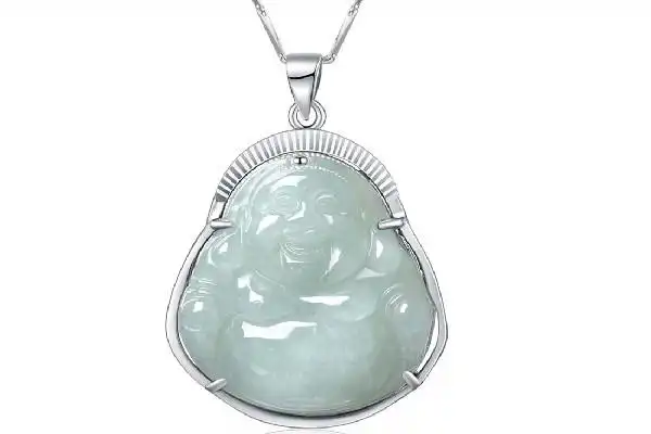 玉佛吊坠有什么好处