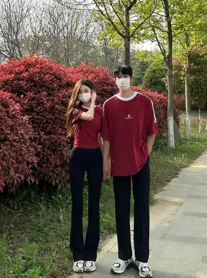 180和165绝配.#情侣穿搭#情侣短袖