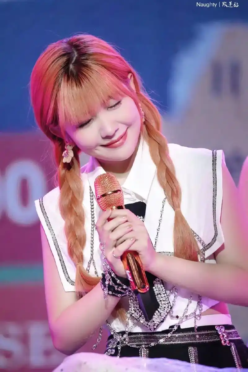 赖美云生日会照片返图,可爱不? - 抖音