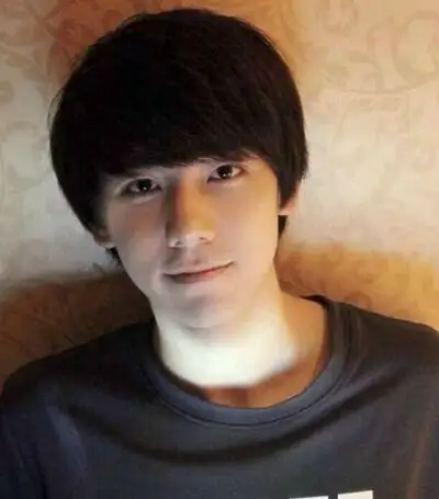 李润东身高家庭背景照片及个人资料 李润东女朋友照片 李润东微博博客