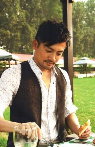 娱乐圈十大娃娃脸男星陈冠希第十第一竟是他组图