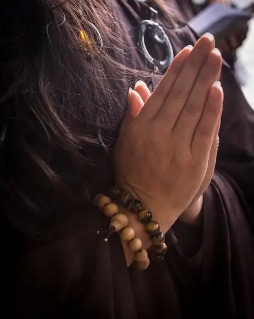 信仰- 燕子425 - 图虫